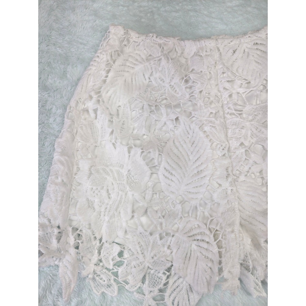 White Floral Leaf Guipure Lace High Waisted Shorts Scalloped Hem Small T1X5 - Picture 7 of 11